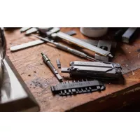 Pince multifonctions 18 outils Wave + Leatherman
