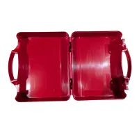 Trousse de secours vide rouge non compartimentée en polypropylène. Personnalisable sur demande contenant contenu via notre formulaire de contact.