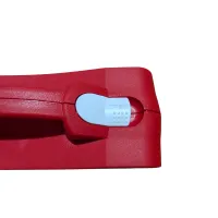 Trousse de secours vide rouge non compartimentée en polypropylène. Personnalisable sur demande contenant contenu via notre formulaire de contact.